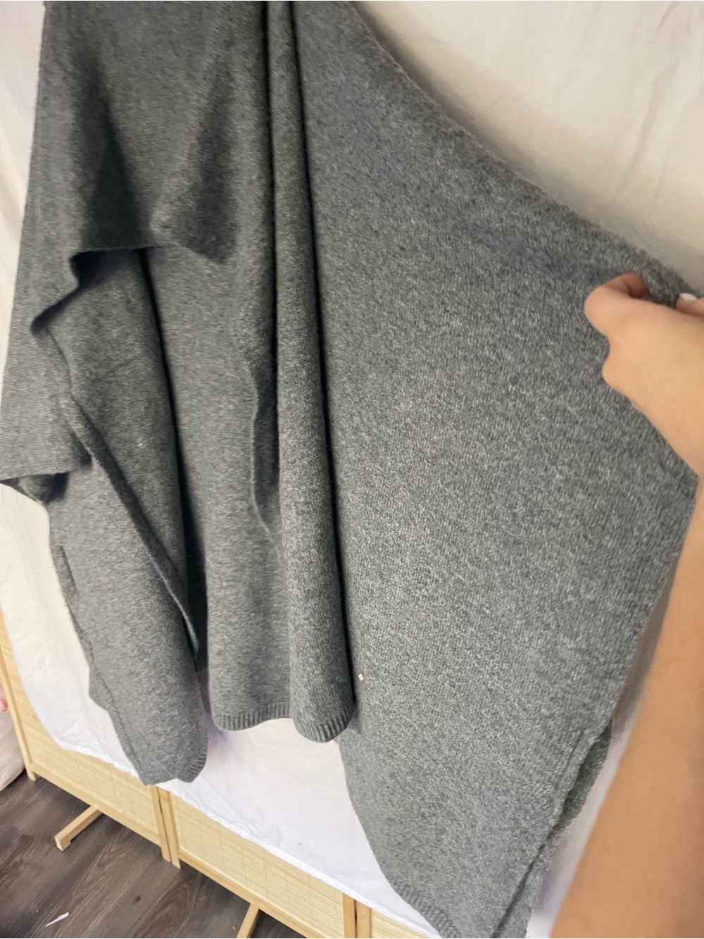 Free People Ellie Scarf Wrap Duster Sweater Kimono Grey Boho Contemporary Size L - Picture 7 of 16